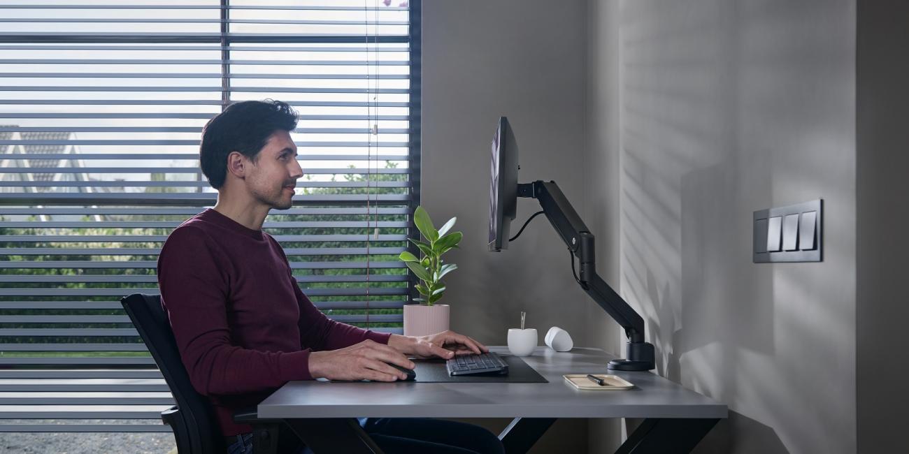 Monitor Arms